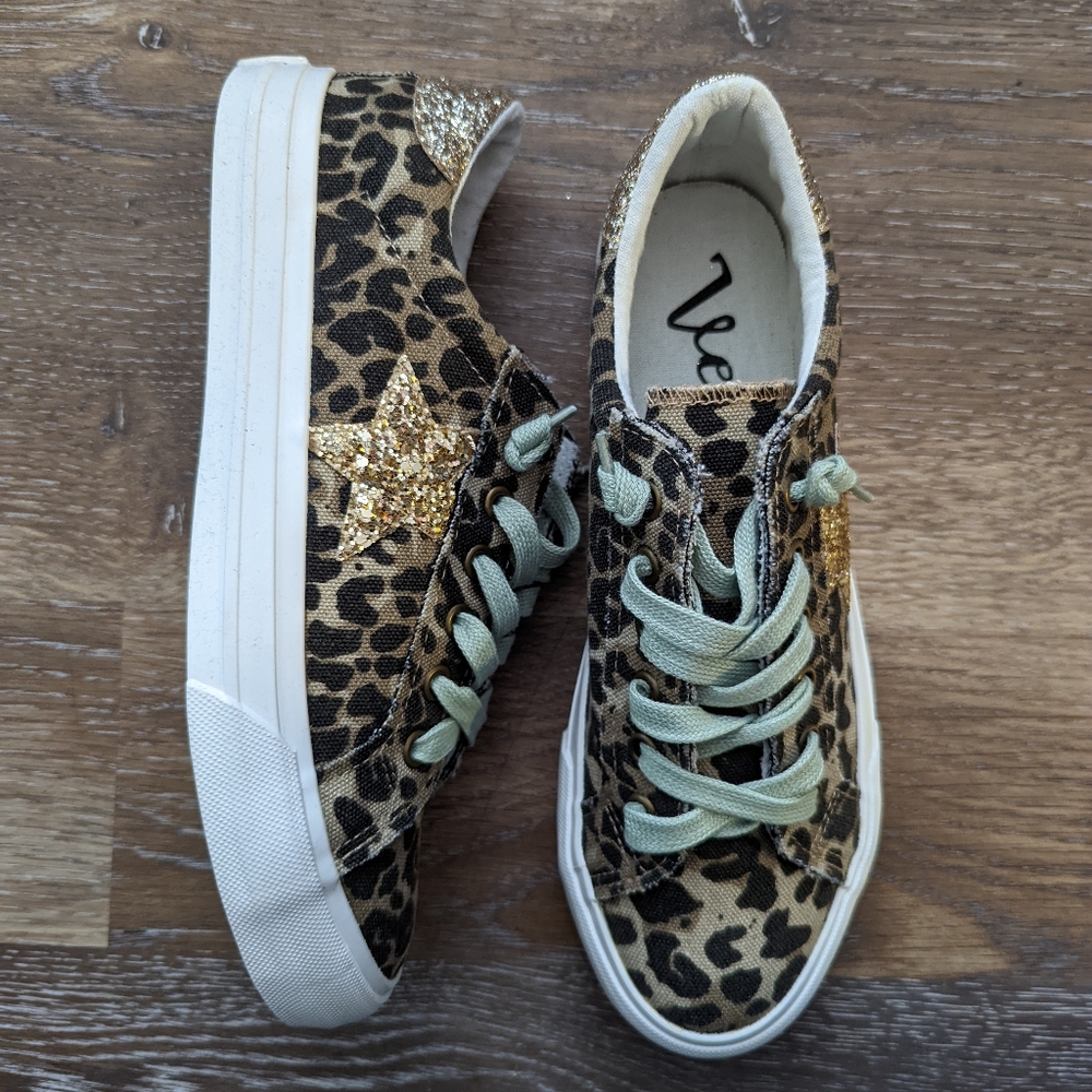 Very G leopard slip-ons